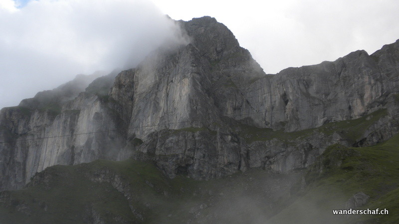 "dr Näfel" verzieht sich ab und zu wieder