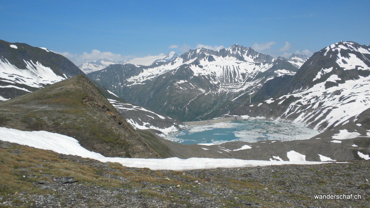 im Aufstieg zum Bättelmatthorn