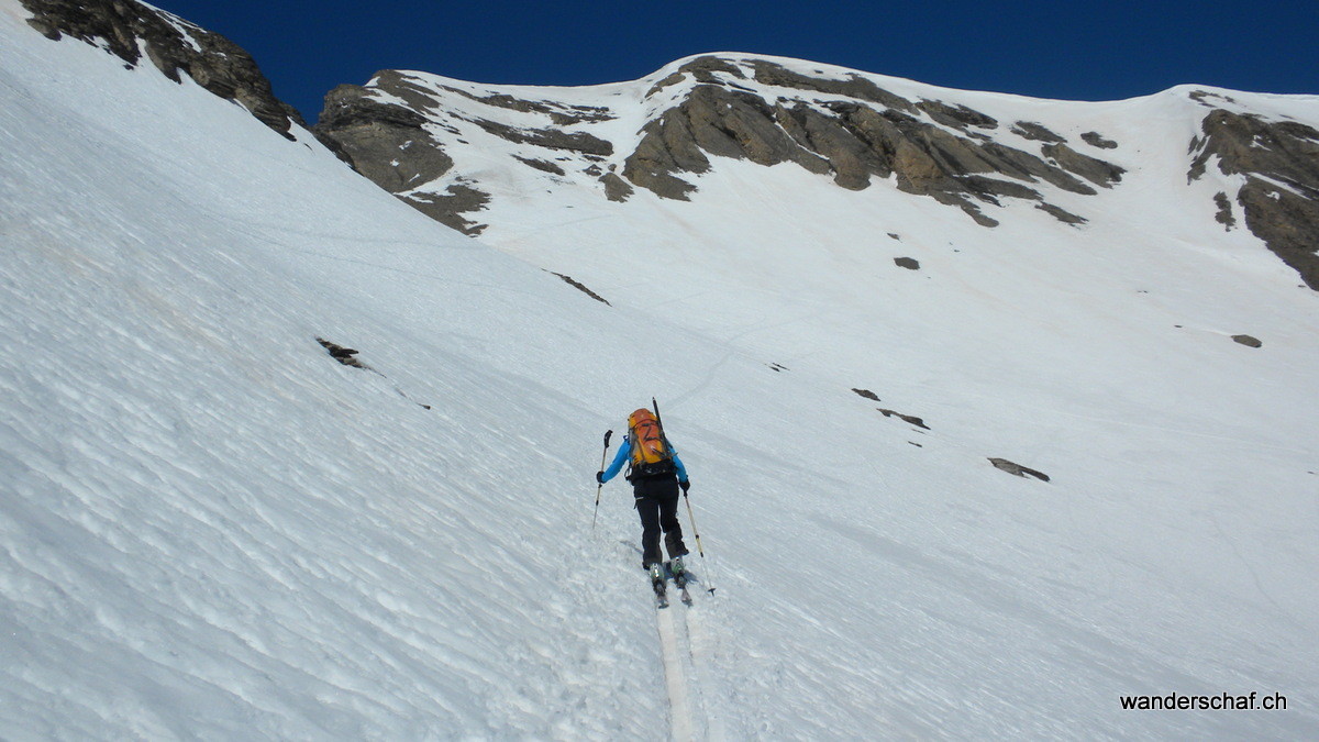 der Gipfelhang vom Arpelistock ist in Sicht