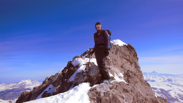 im Abstieg zurück zum Skidepot