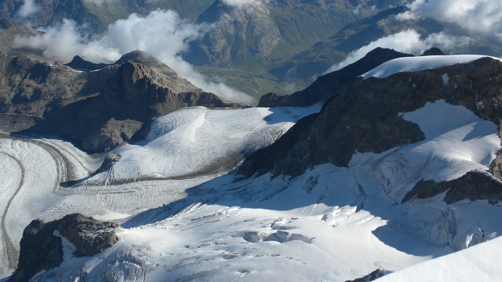 durch dieses Spaltenwirrwarr wird unser Abstieg führen