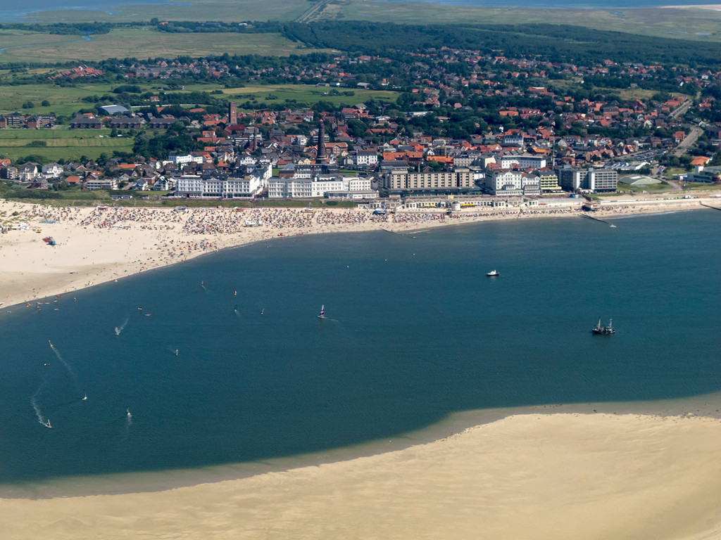 Rundflug über die Insel