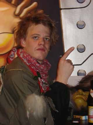 so führt man sich als Neugnom richtig ein