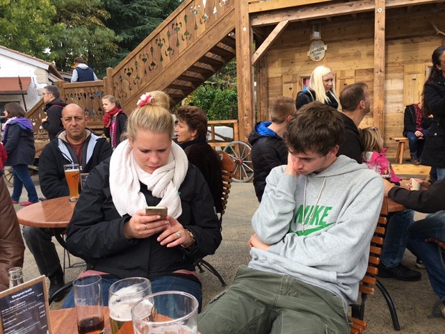 es wurde von einem Privatdetektiv bestätigt: hinter Nadja handelt es sich definitiv nicht um Stef mit einer andern!