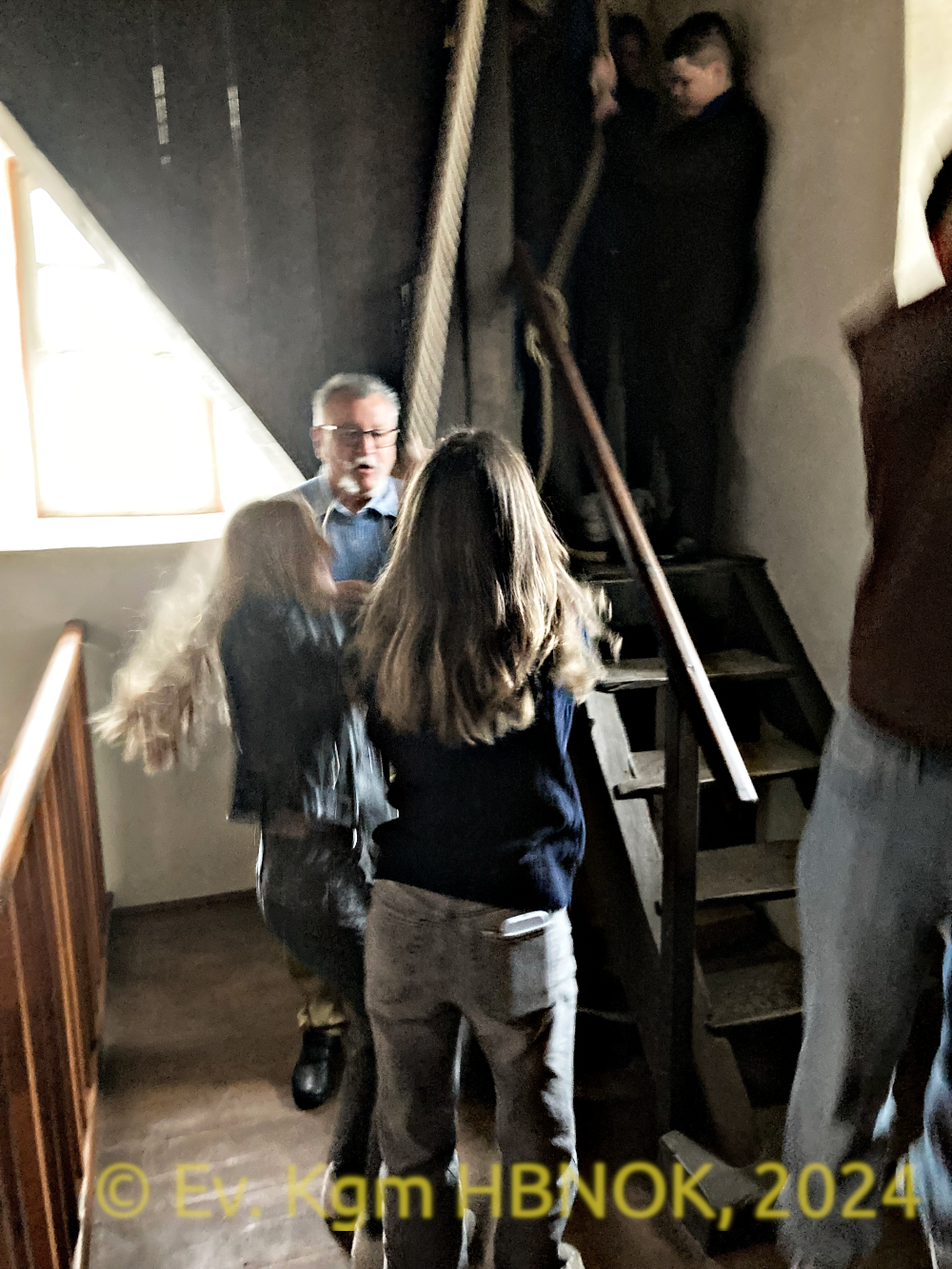 Mit vollem Körpereinsatz werden die Glocken zum Schwingen gebracht