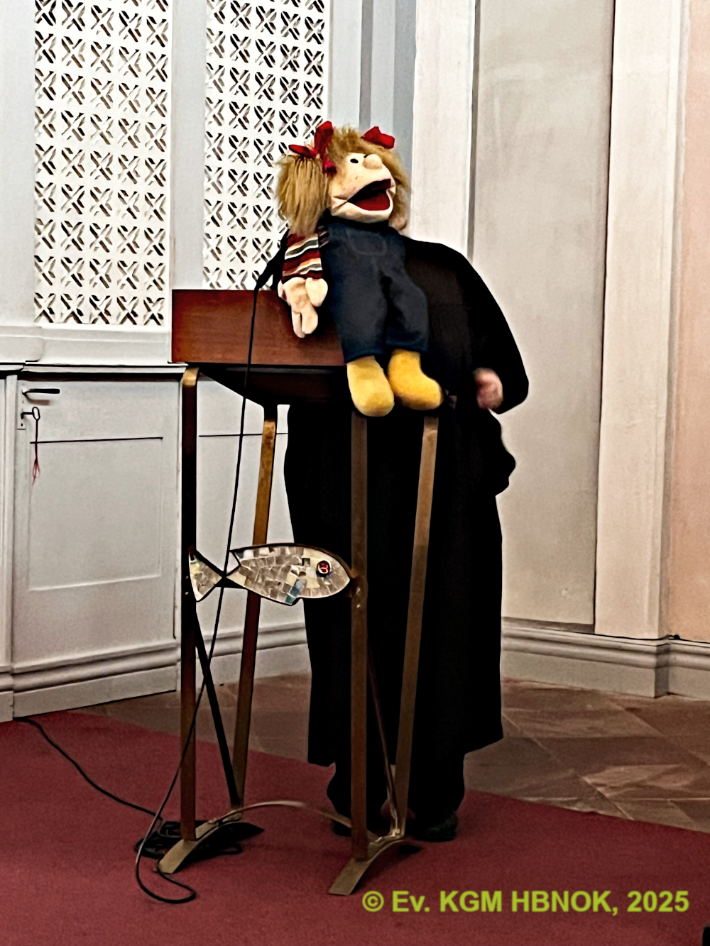 ... und wird durch einfache Verständnisfragen unterbrochen. 