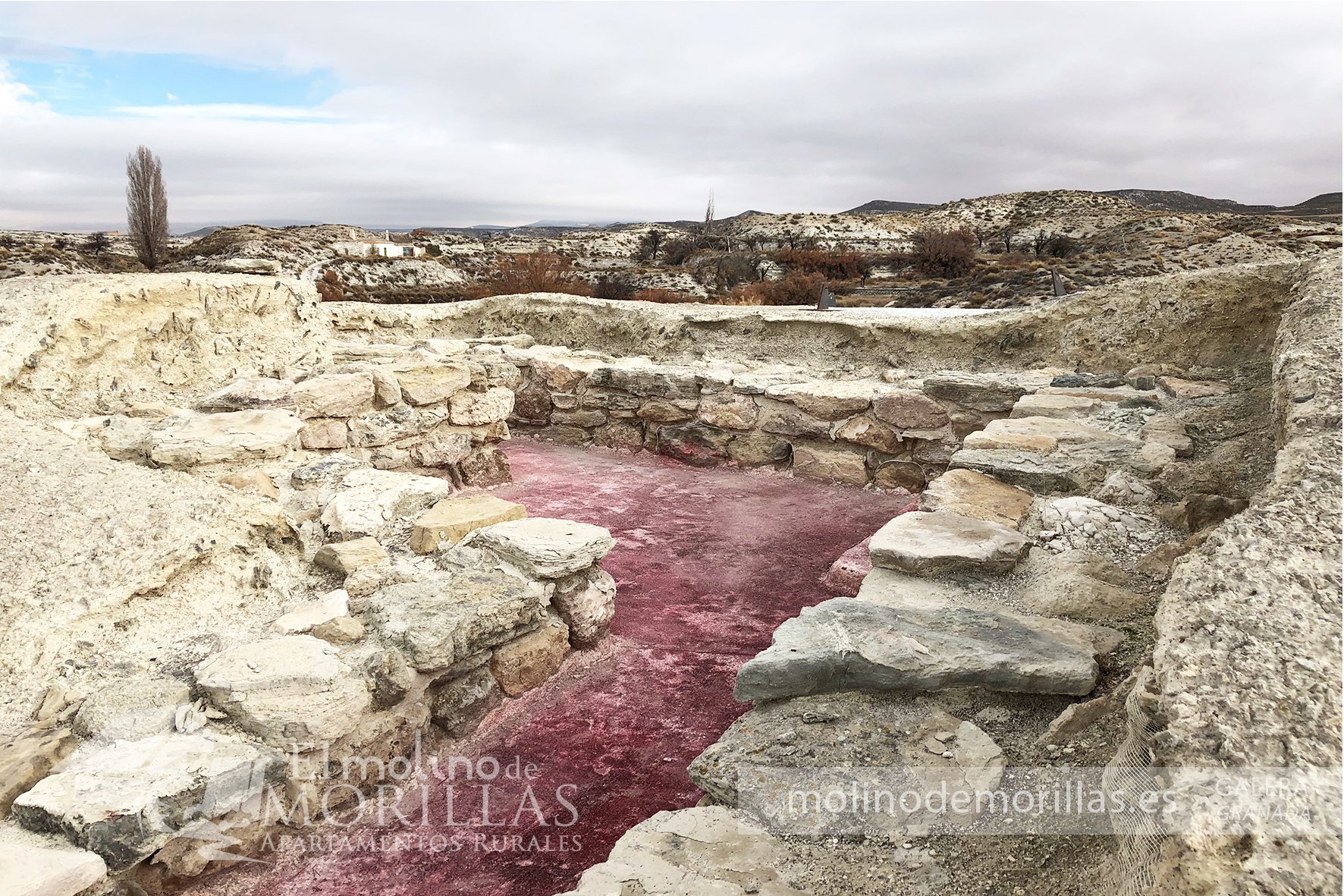 Túmulos de la necrópolis íbero-romana de Tútugi en Galera