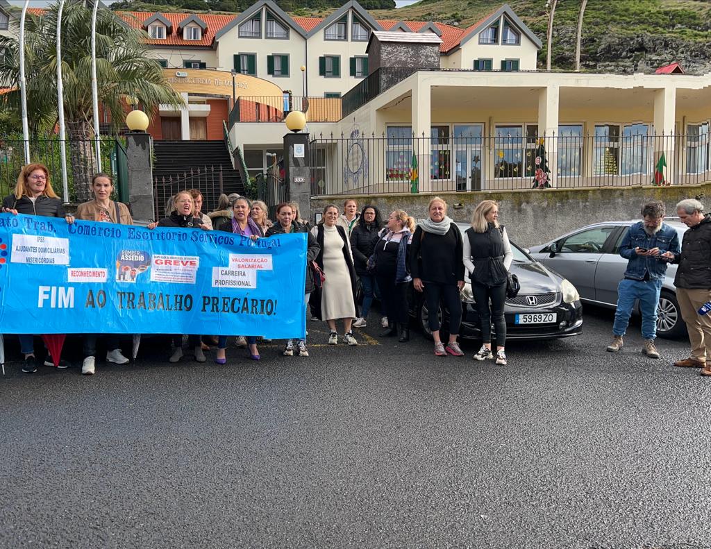 Piquete de Greve na Santa Casa da Misericórdia de Machico, na Madeira, com 100% de adesão à Greve!