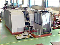 クレーンの運転席と機械室