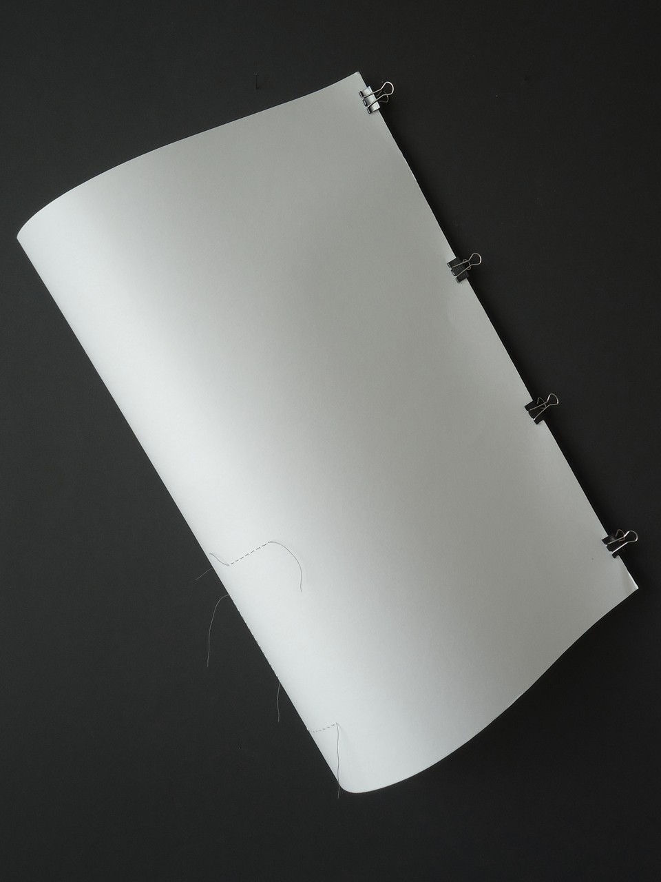 "Masken des Grauen" Ausstellung im Mies van der Rohe Haus, Berlin 