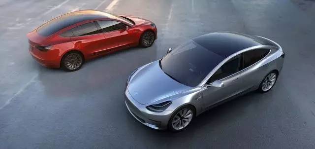 Tesla Model 3 (© www.tesla.cn)