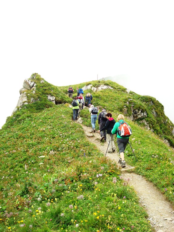Aufstieg gleich hinter der Hütte