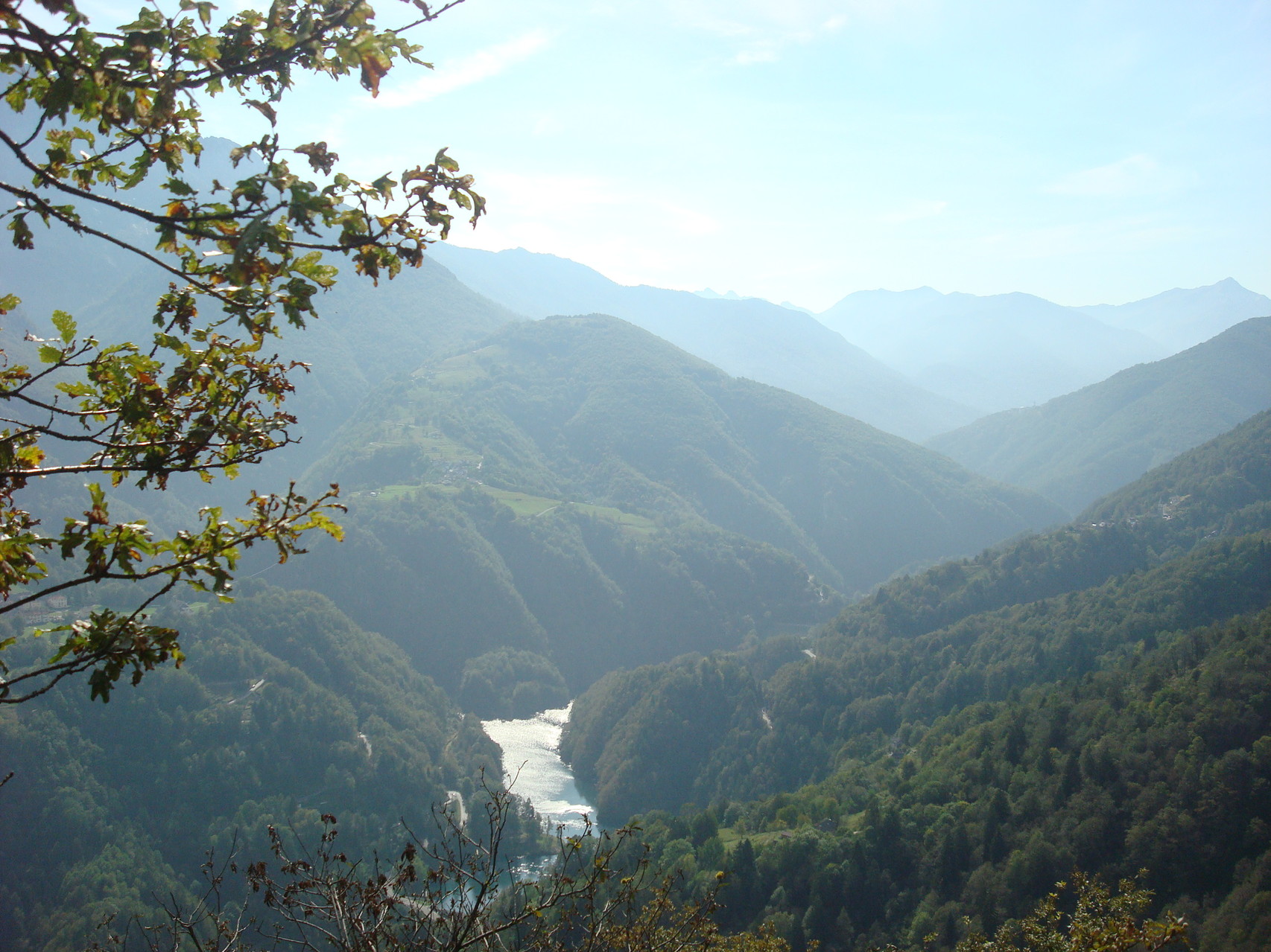 Blick ins Centovalli und Valle Vigezzo (italien)