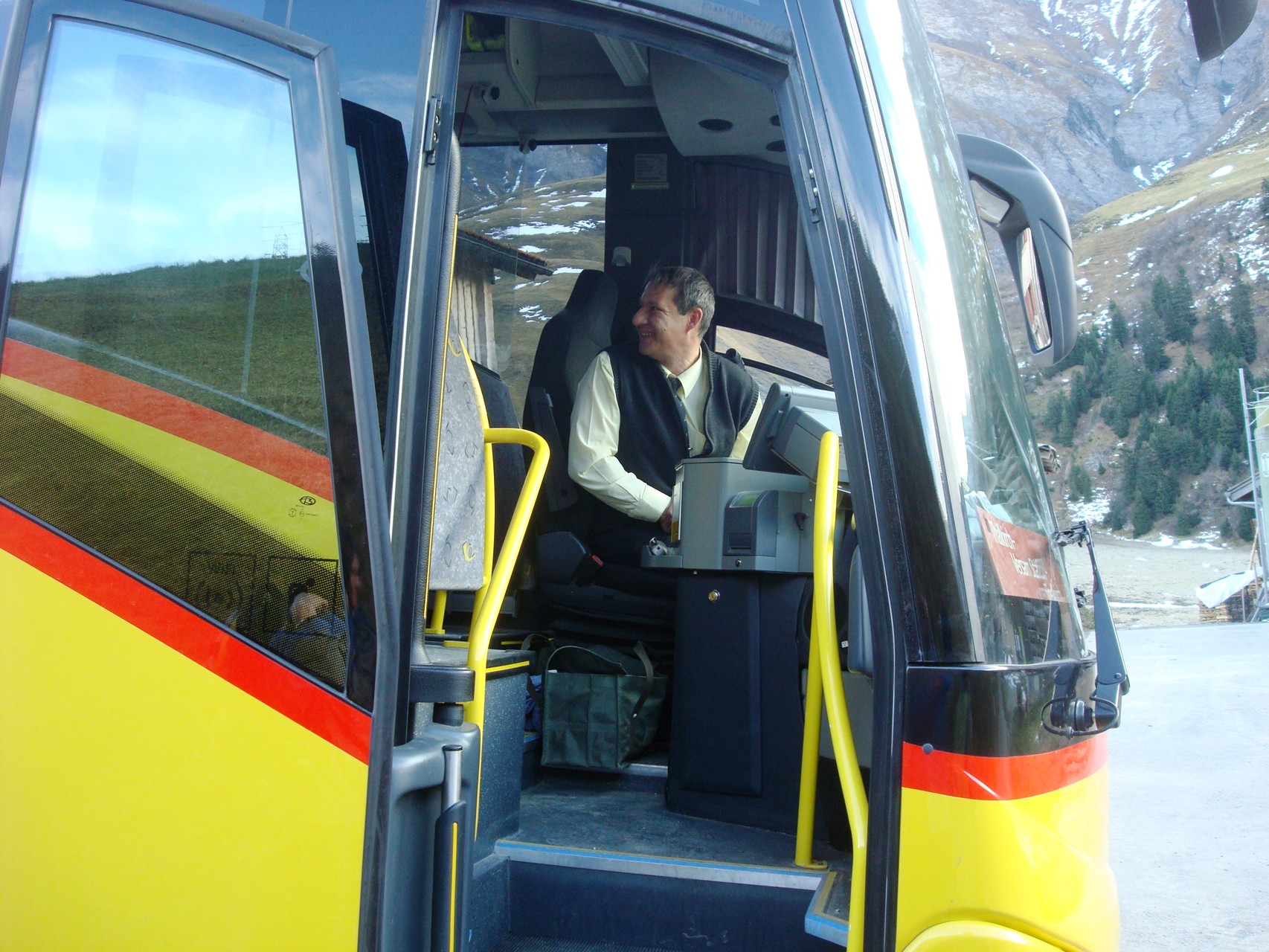 Sehr sympathischer Postautochauffeur