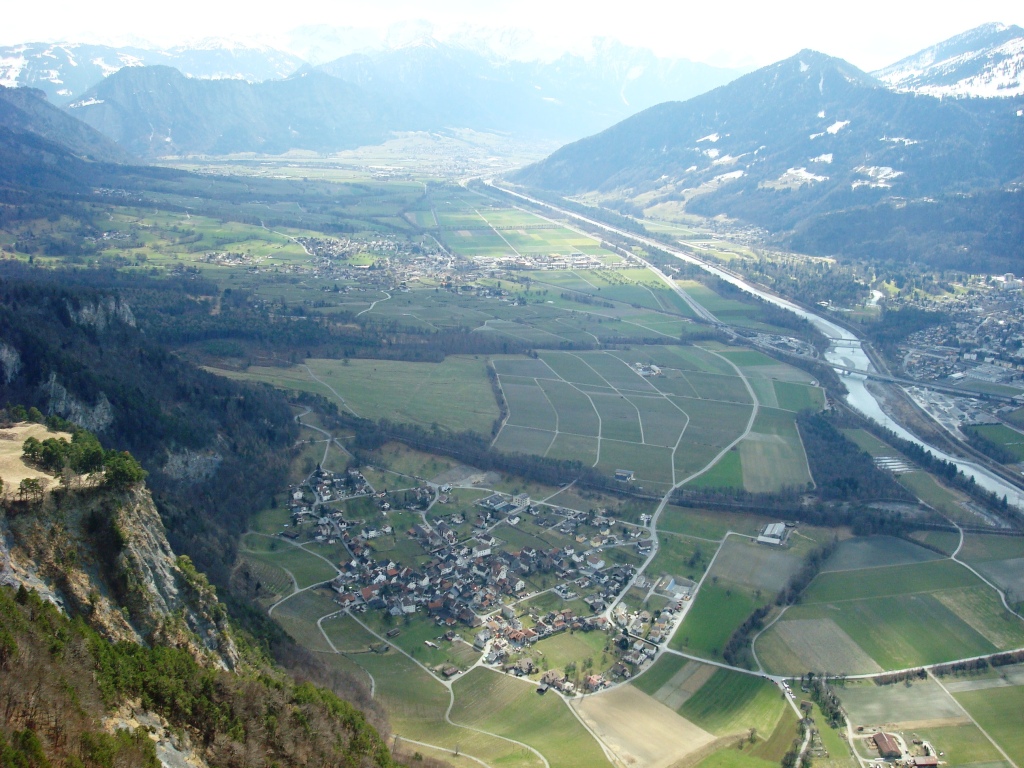 Sicht auf Fläsch und Maienfeld