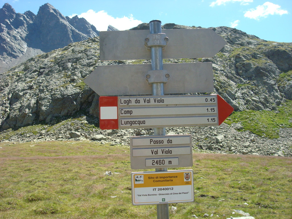 Pass Viola und Landesgrenze