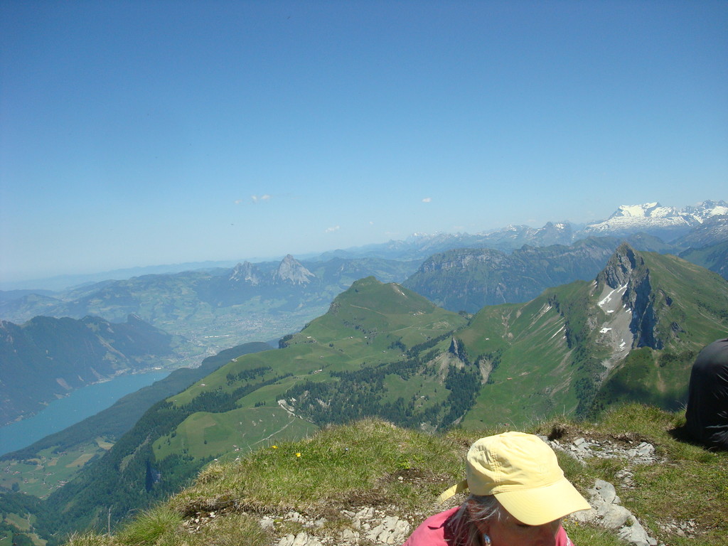 Der Säntis ganz im Hintergrund