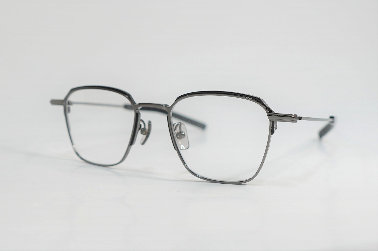S-981T COL.12 48□19-141 45,000円+税（49,500円）