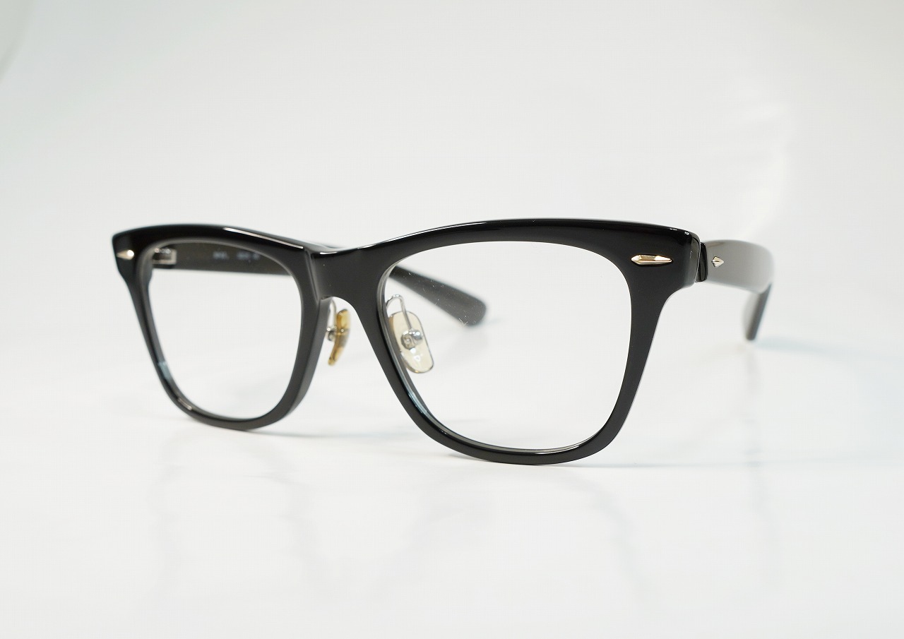 999.9 NP-615 COL.99 52□18-140 価格/39,000円+税（42,900円）