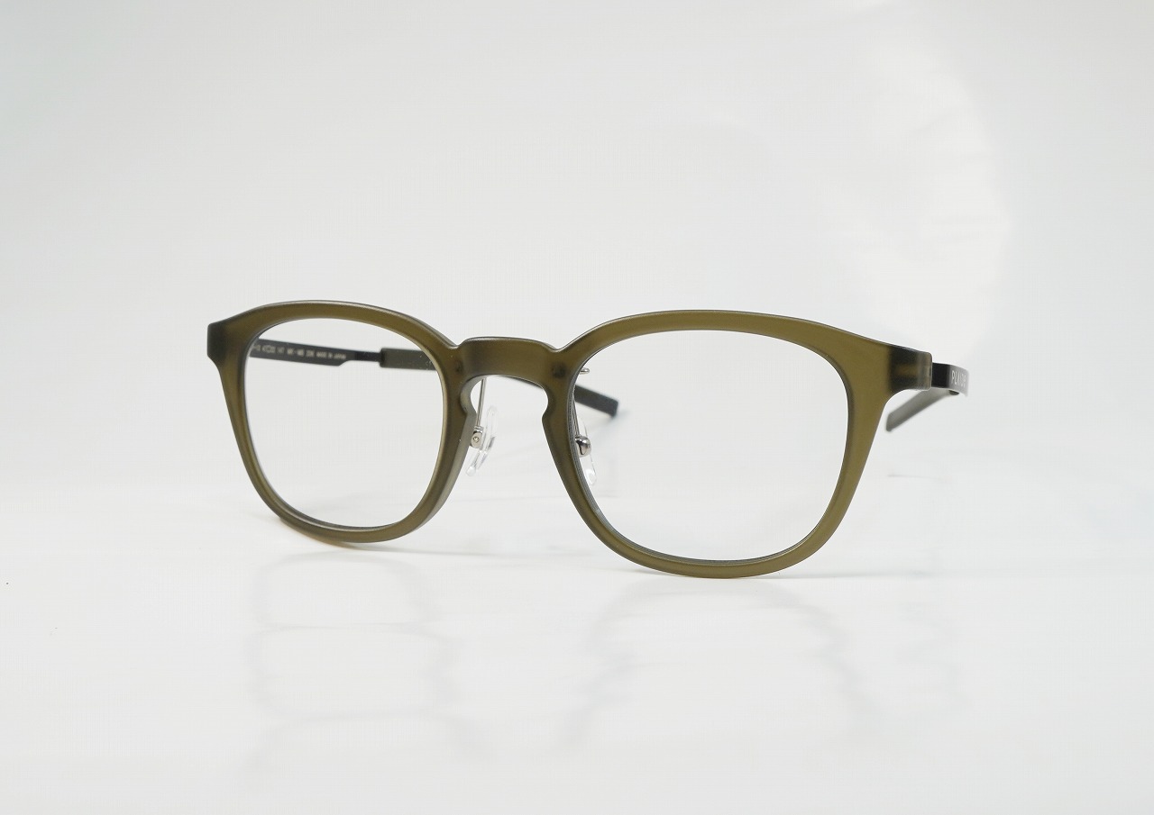 999.9 P-13 COL.MK-BK 47□22-147 価格/27,000円+税（29,700円）