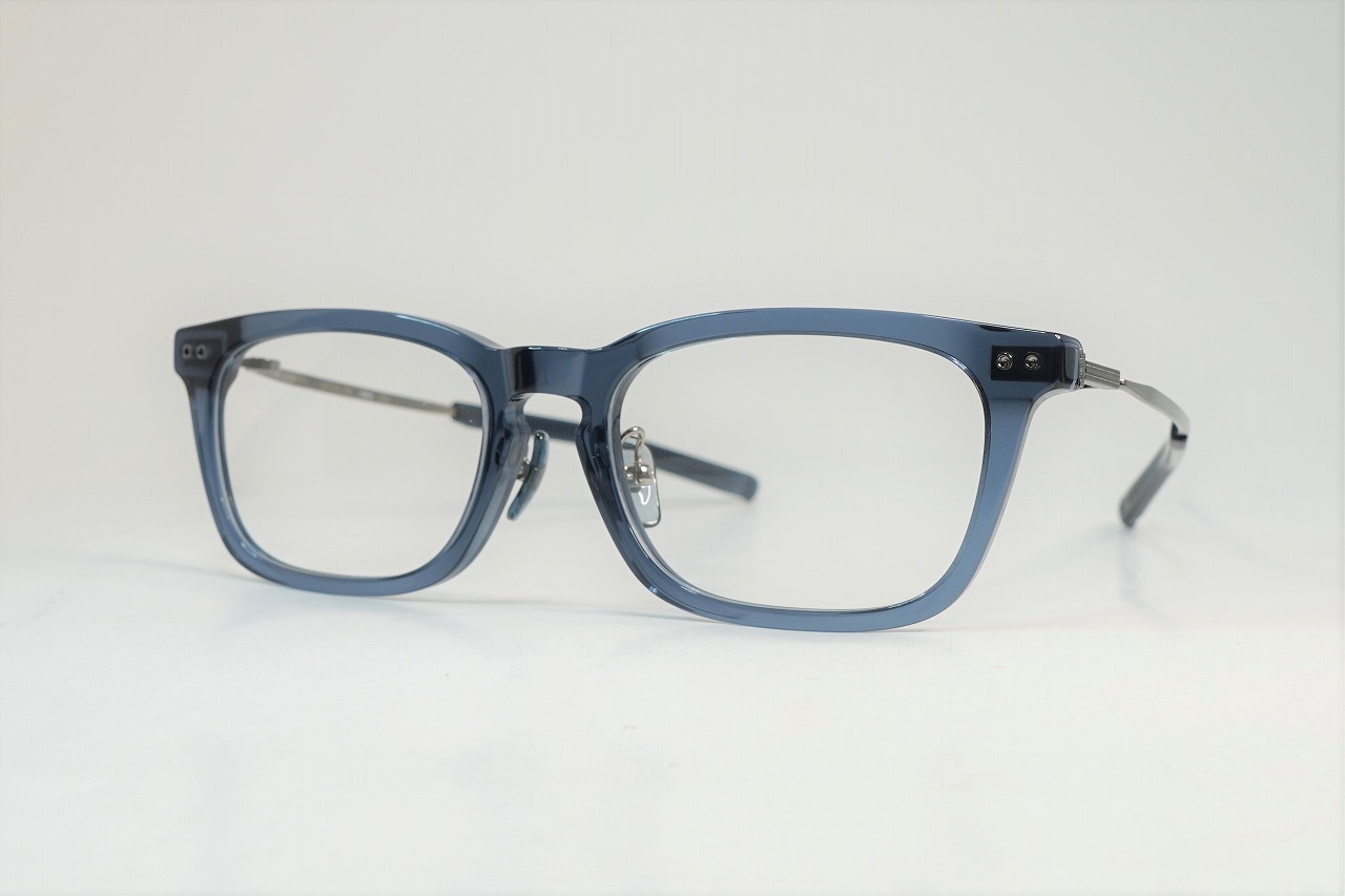 NPM-207 COL.9404 53□19-146 43,000円+税（47,300円）