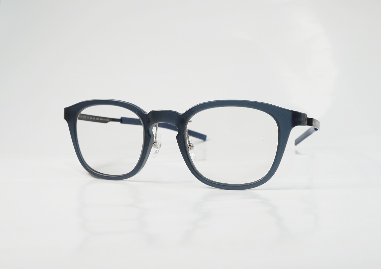 999.9 P-13 COL.ML-ML 47□22-147 価格/27,000円+税（29,700円）