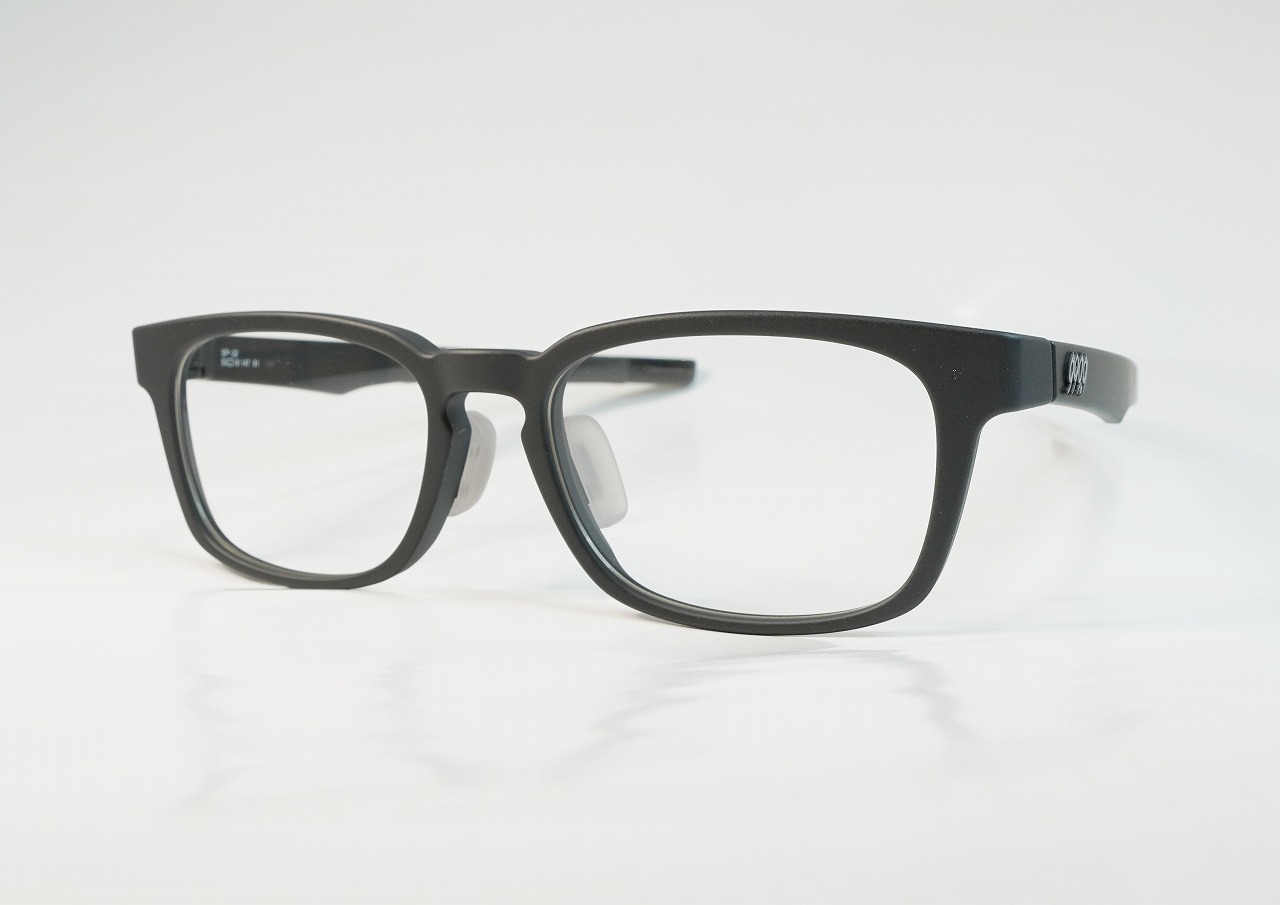 999.9 SP-32 COL.91 53□18-147 価格/20,000円+税（22,000円）