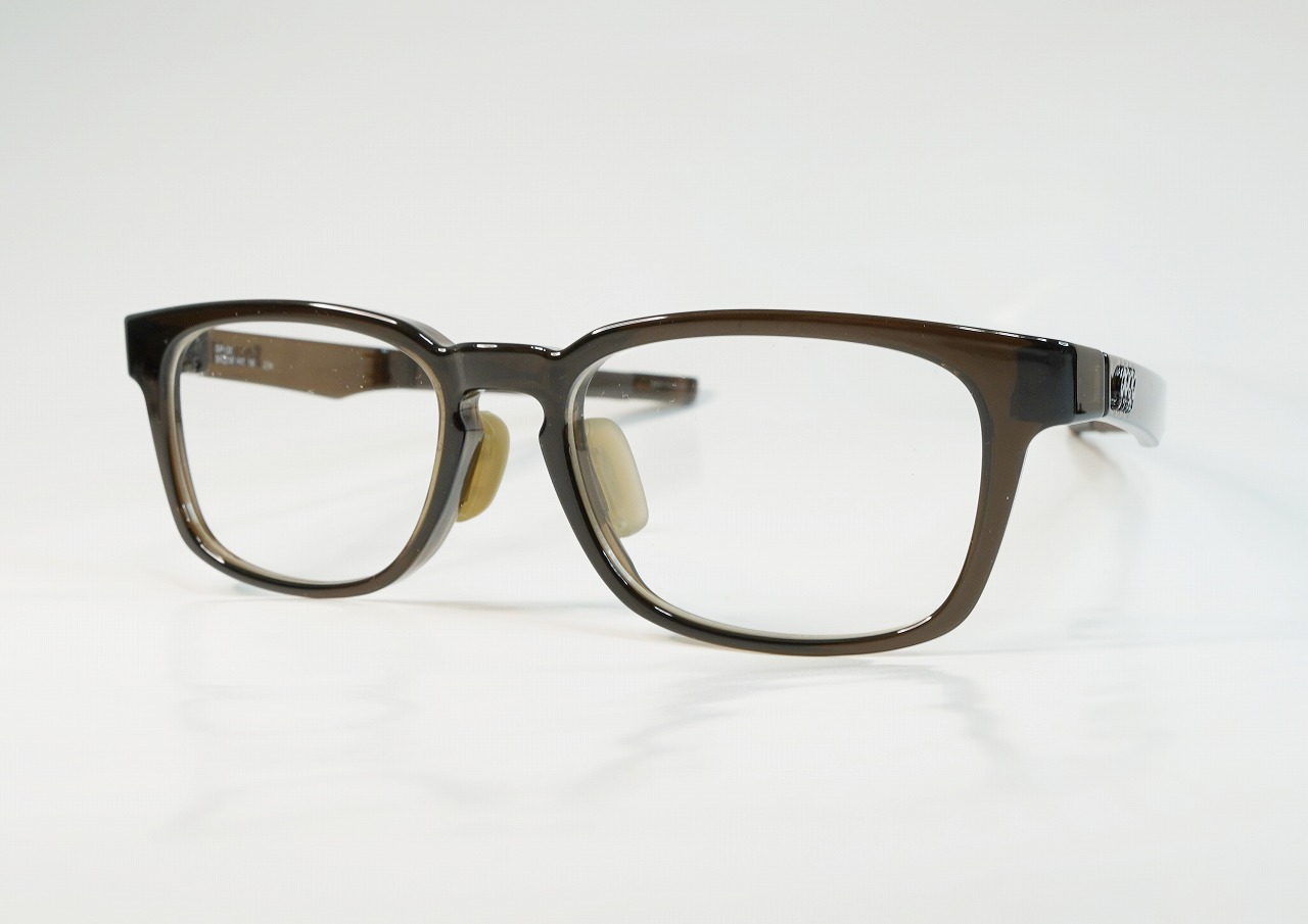 999.9 SP-32 COL.19 53□18-147 価格/20,000円+税（22,000円）