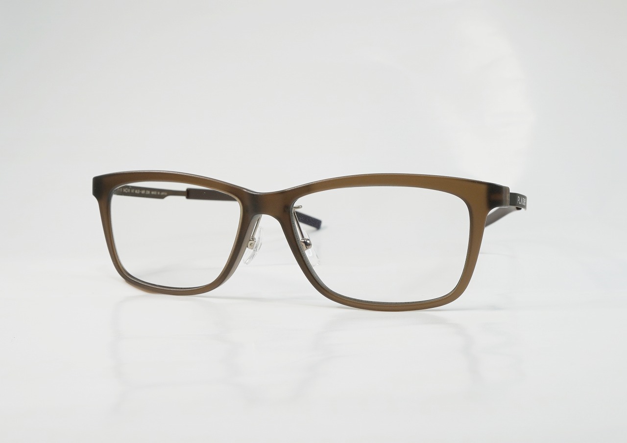 999.9 P-15 COL.MLB-MR 54□16-147 価格/27,000円+税（29,700円）