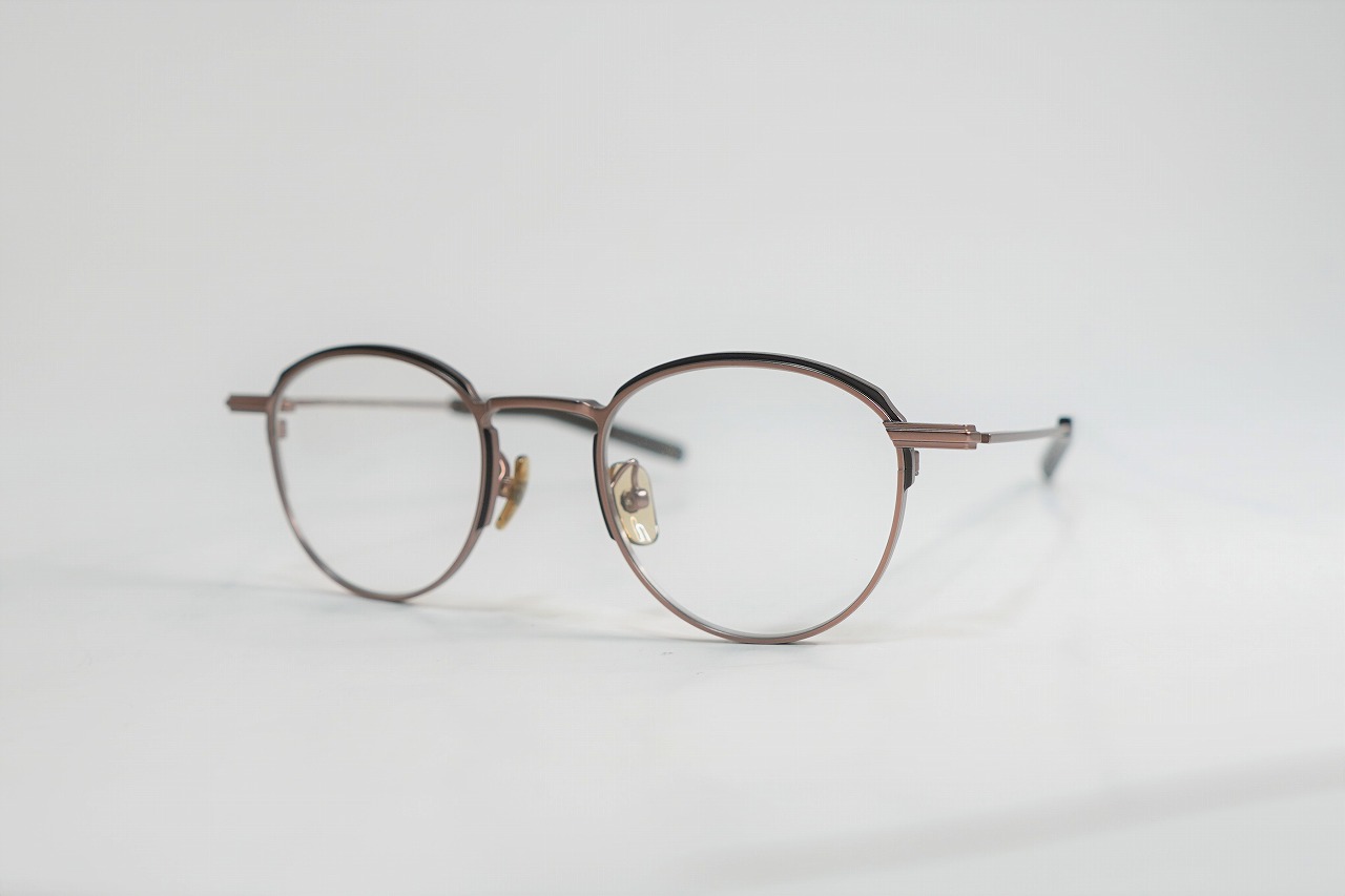 S-980T COL.8 47□21-141 45,000円+税（49,500円）