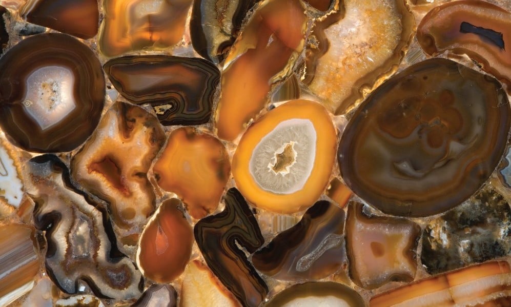 Brown agate wall manually made by Divya Gem Stonex from Rajastan, India