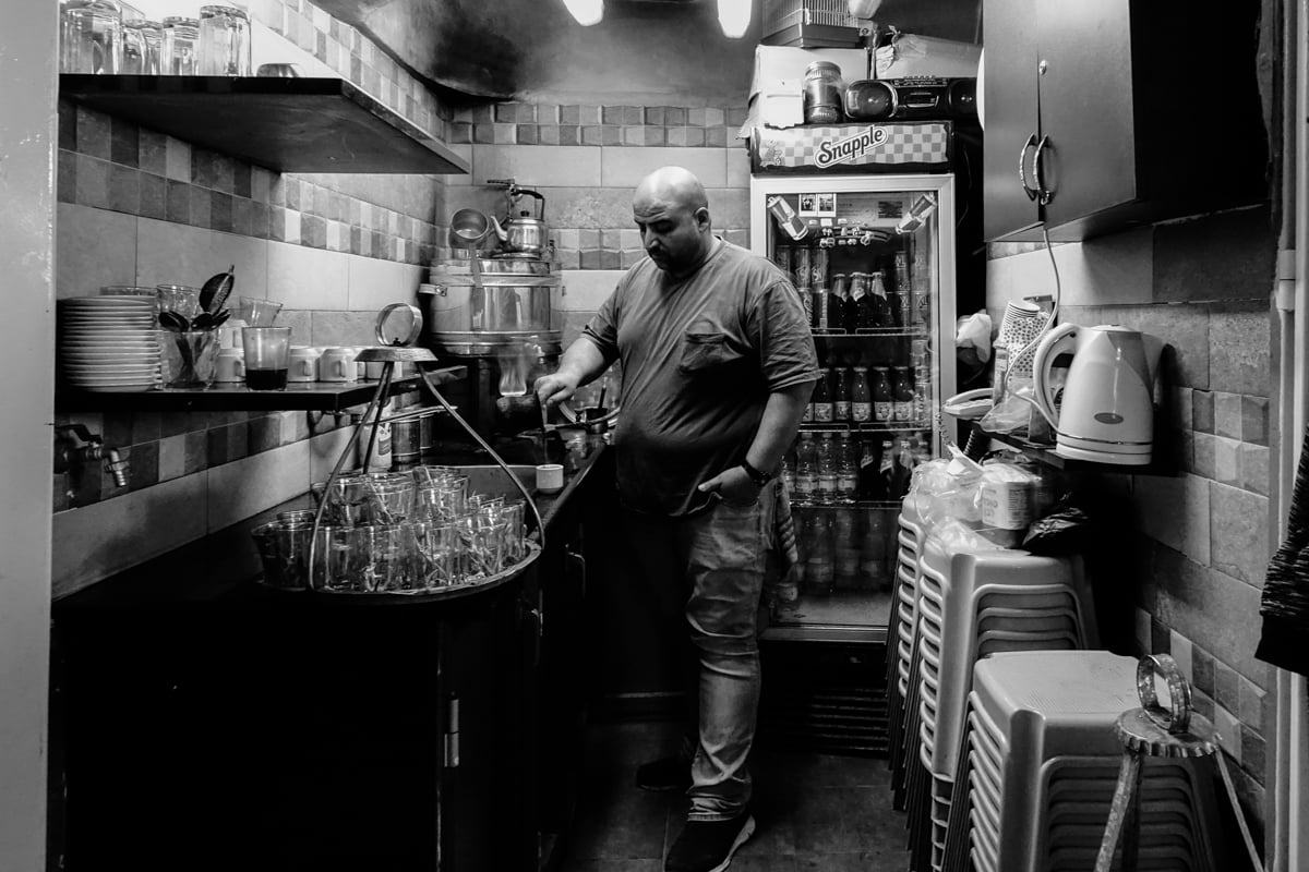 A coffee stall in the soukh © François Struzik - simply human 2019 - Jerusalem