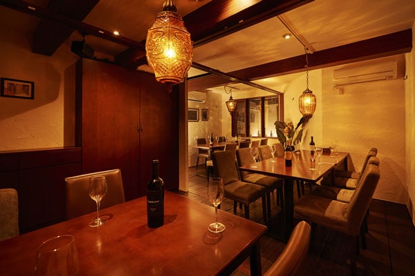 BAR españa CARNE店内