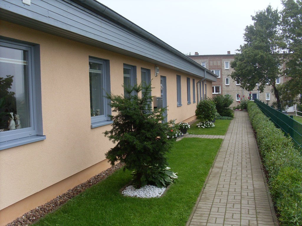 Kauf & Umbau eines Bürogebäudes zu Eigentumswohnungen in Sternberg (2006)