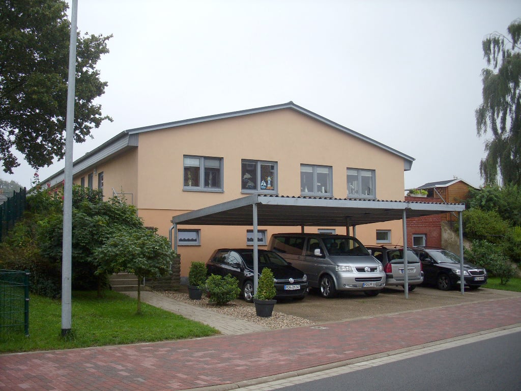 Kauf & Umbau eines Bürogebäudes zu Eigentumswohnungen in Sternberg (2006)