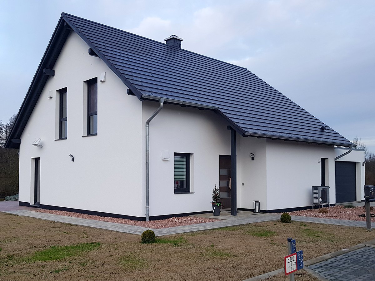 Einfamilienhaus in Lübz mit Ytong- Massivdach und Garage