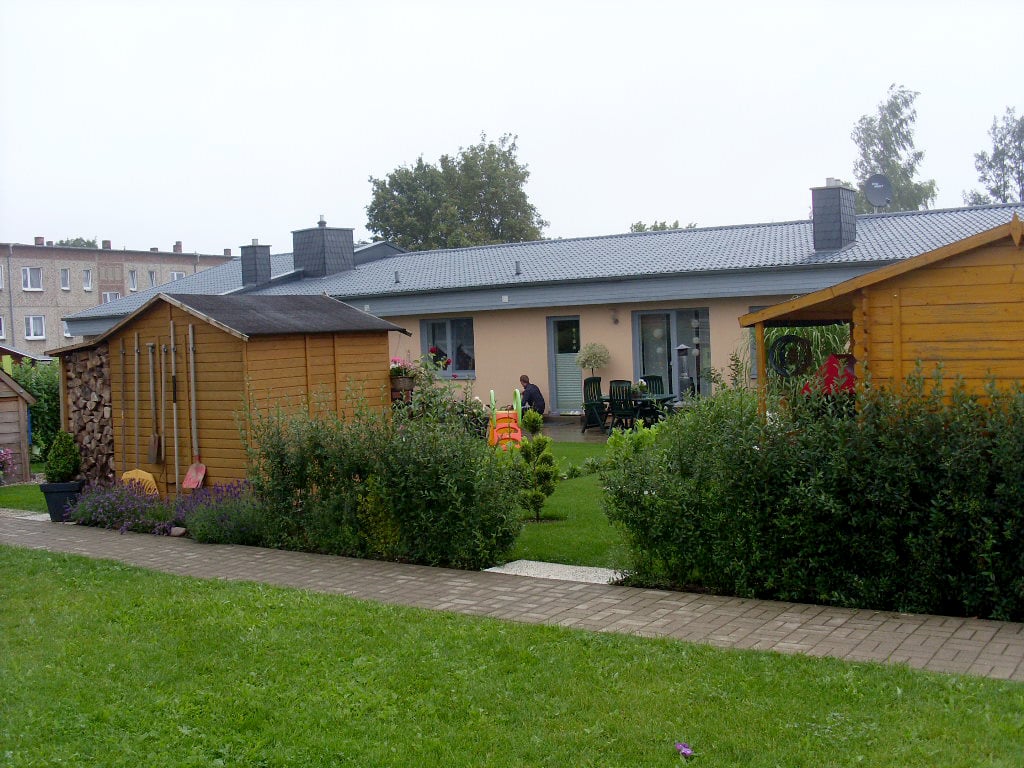 Kauf & Umbau eines Bürogebäudes zu Eigentumswohnungen in Sternberg (2006)
