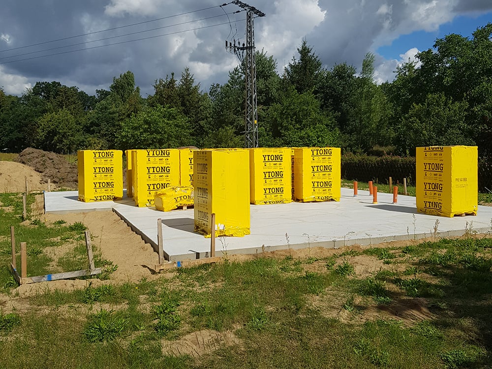 Ytong-Steine für Bungalow in Rastow