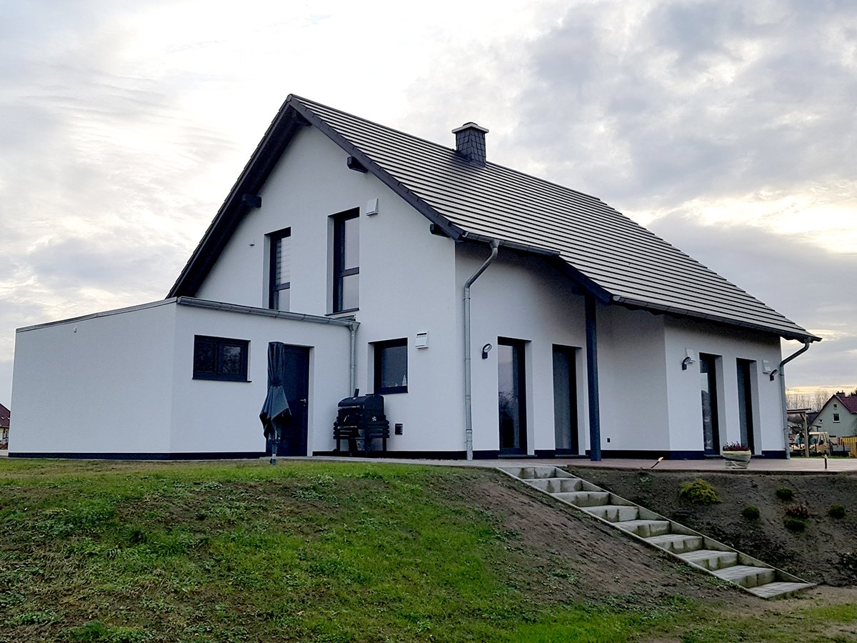 Einfamilienhaus in Lübz mit Ytong- Massivdach und Garage