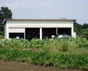 小型倉庫兼車庫（重量鉄骨）