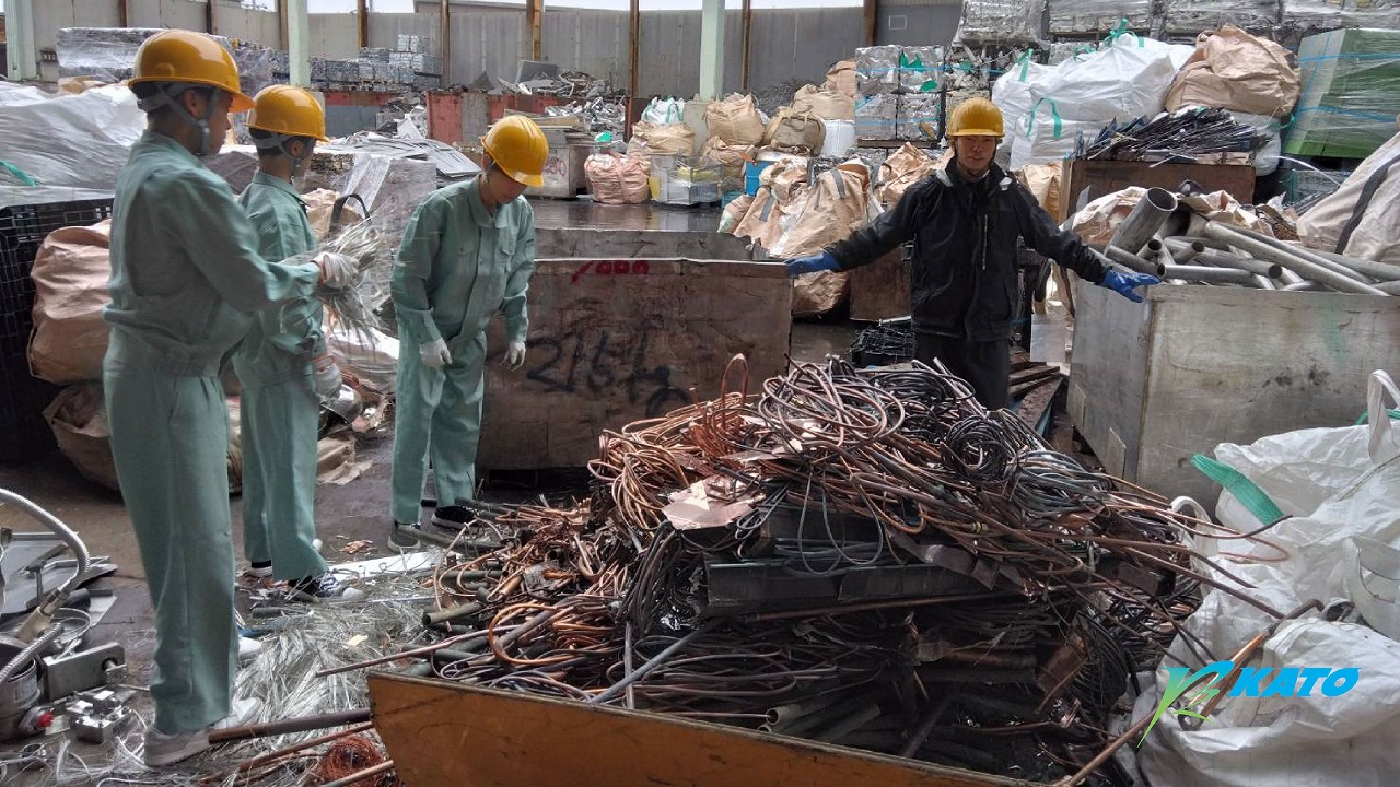 インターンシップで金属に