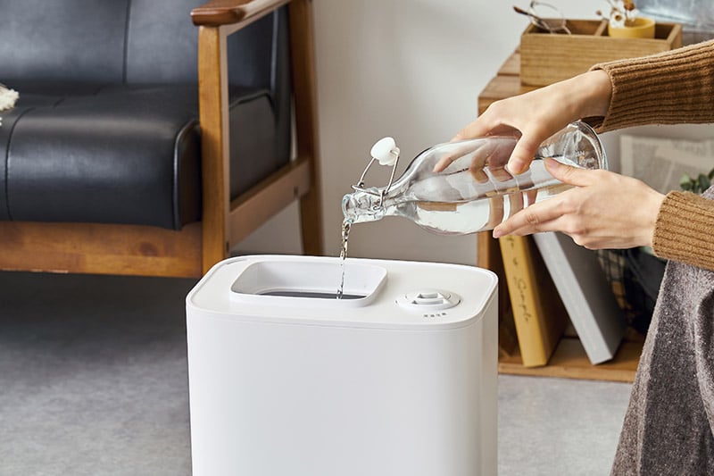 持ち運び不要で便利な上部吸水式