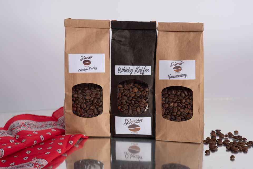 Drei Kaffeesorten: italienische Roestung, Whisky Kaffee und Hausmischung mit Glarnertuch