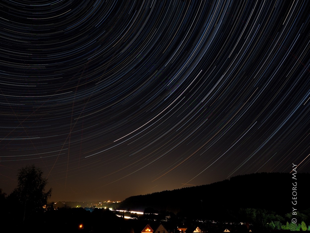 Startrails über der Eifel bei Kall