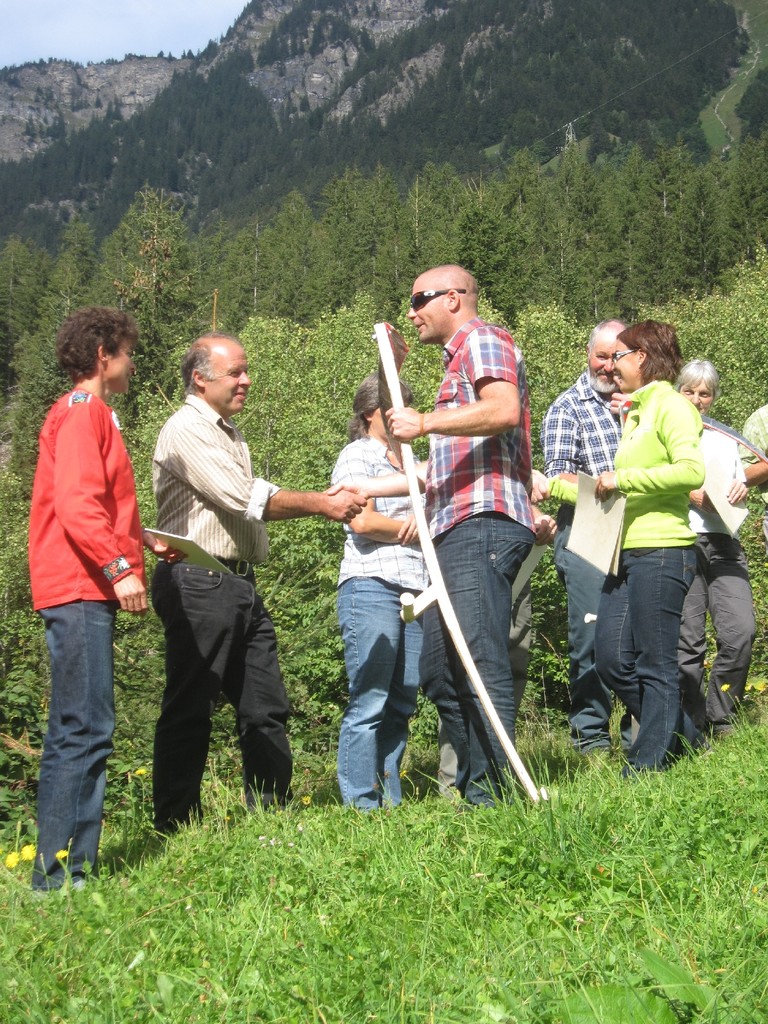 Preisübergabe durch Martin Strahm, Grindelwald Tourismus