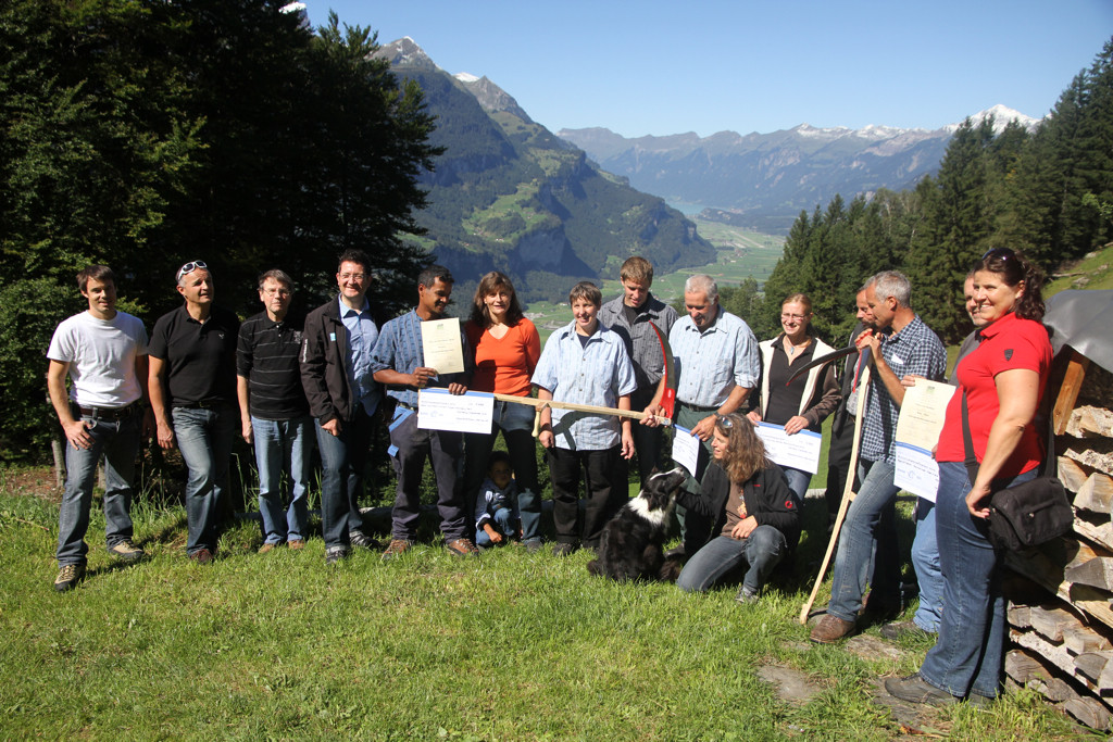 Organisatoren und Gewinner (Foto: jungrauzeitung.ch/Irene Thali)