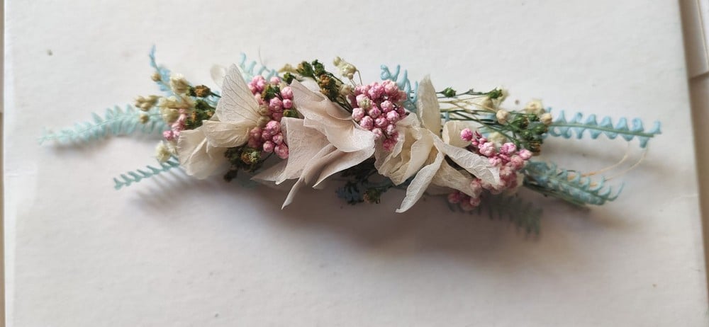 peineta flores preservadas