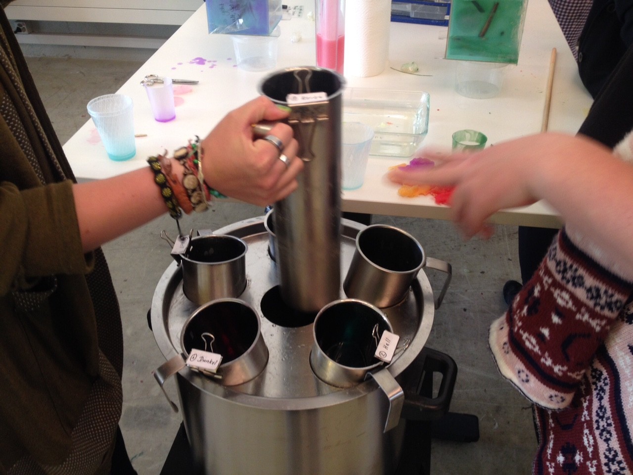 Auch professionelle Ausrüstung gehört bei Extragon zum Standard-Programm. Und bald auch beim Kerzenziehen Böju - auch wir investieren weiter in die Infrastruktur.