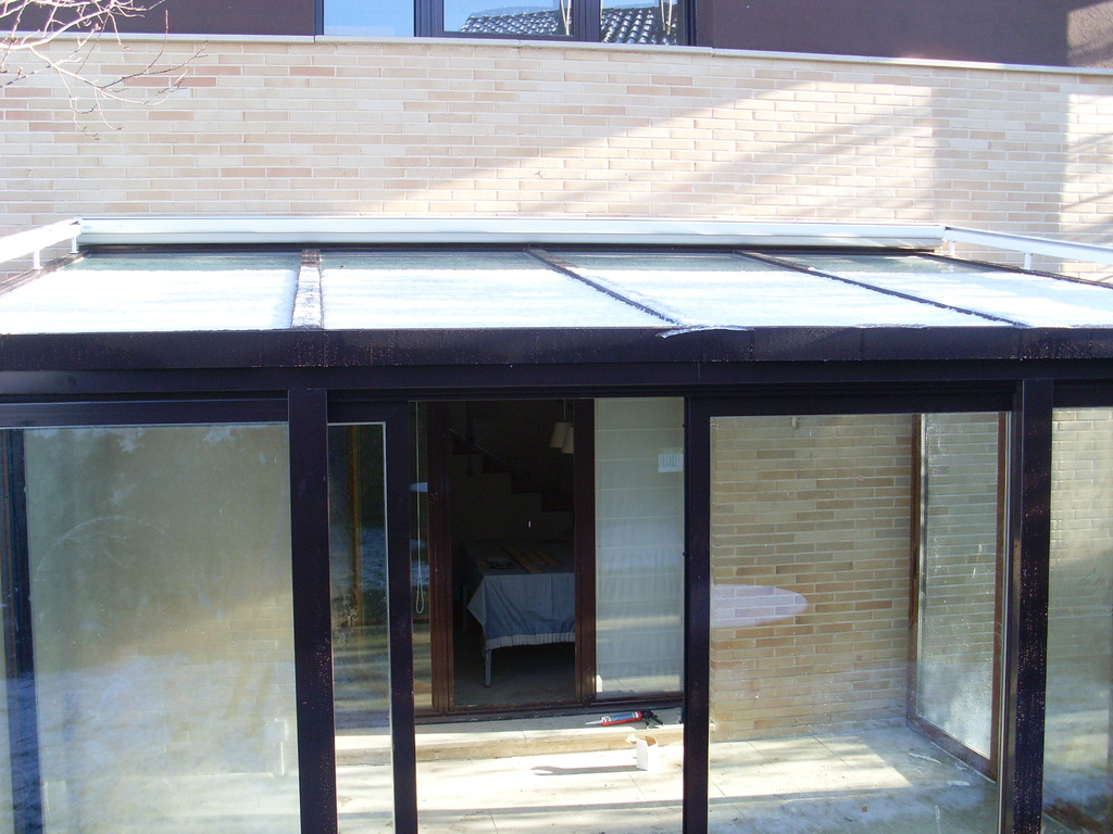 Techos de vidrio y aluminio