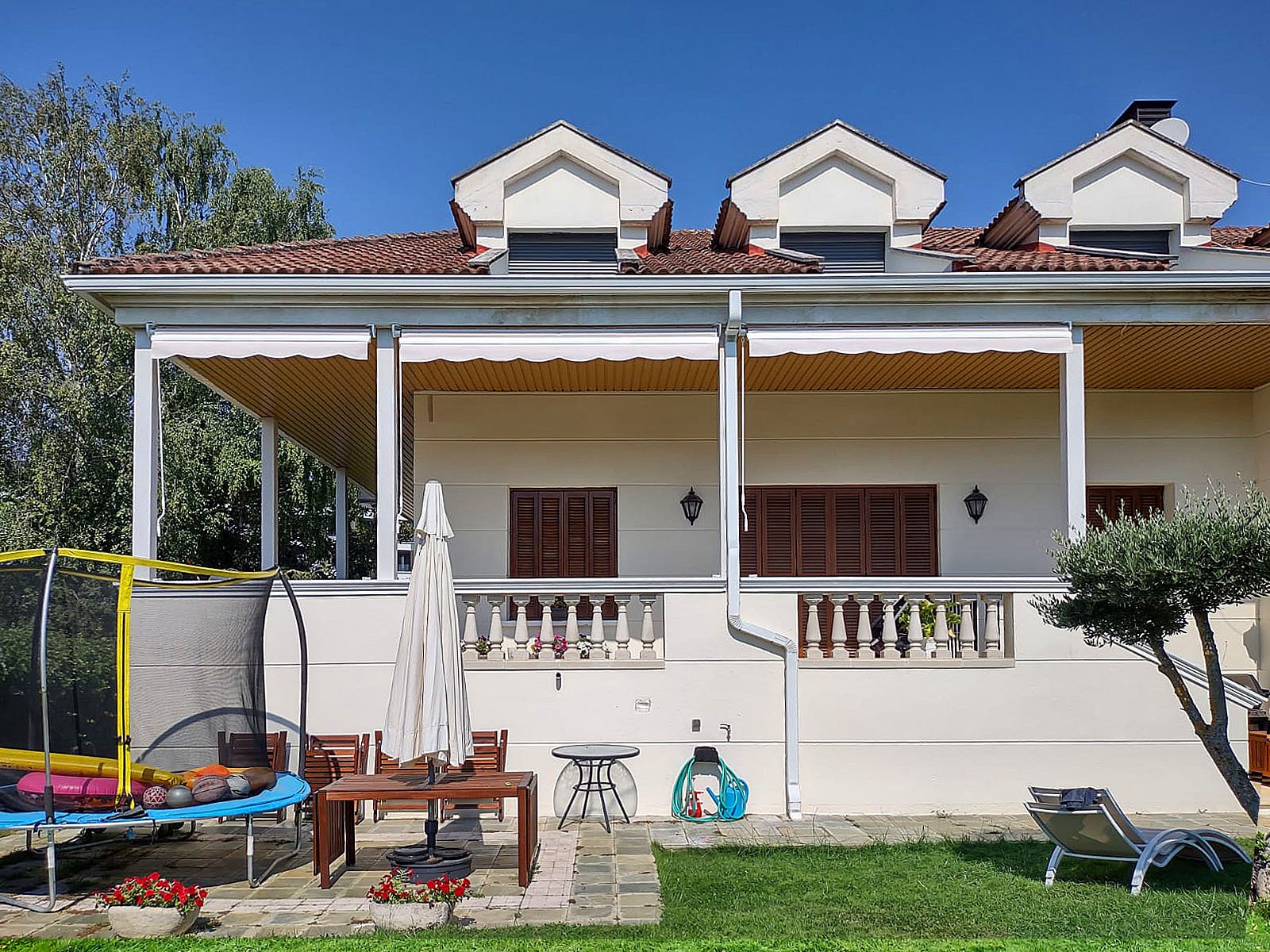 Toldos verticales terraza brazo stor Pamplona